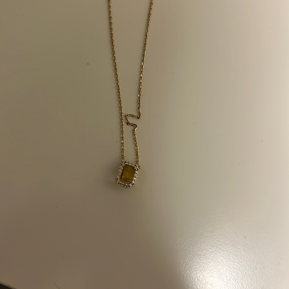 Necklace - Picture 1 of 3